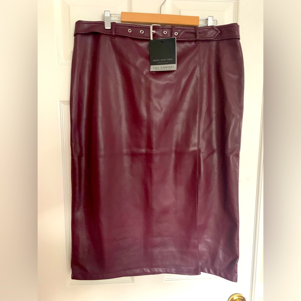 FINAL PRICE NWT Andrew Marc NY Pencil Skirt: Faux Leather, Burgundy, Belt XL